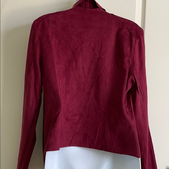 Woman’s jacket - Picture 4 of 5